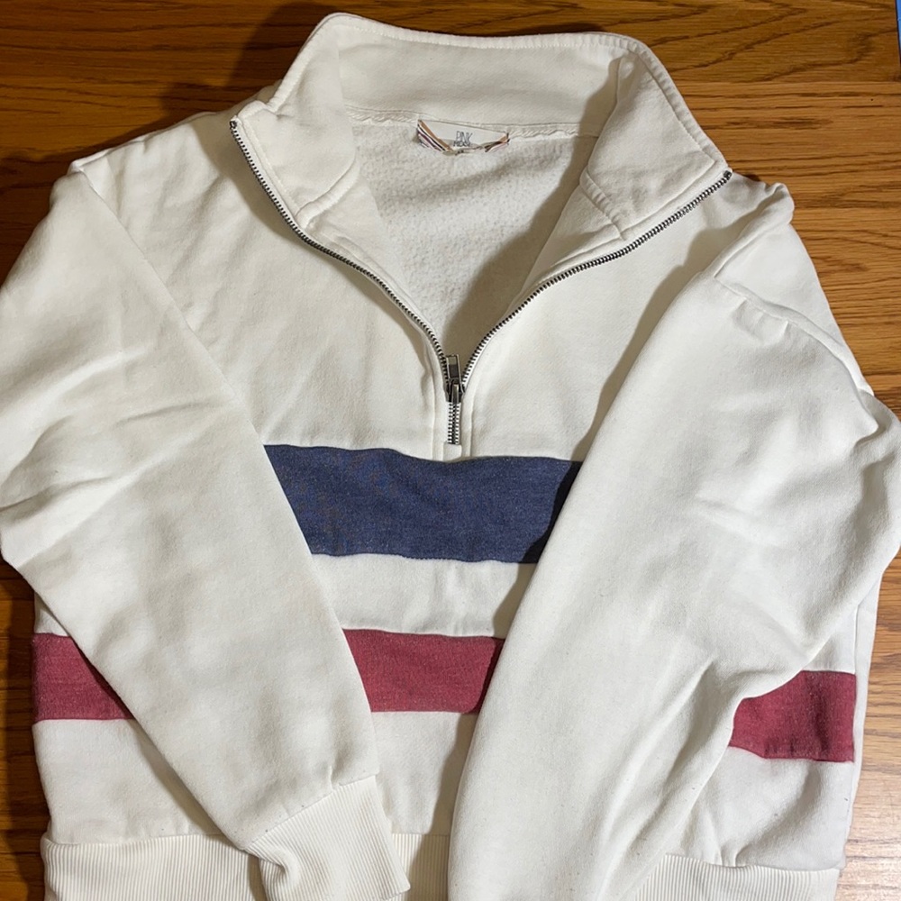 1/4 zip pullover.
